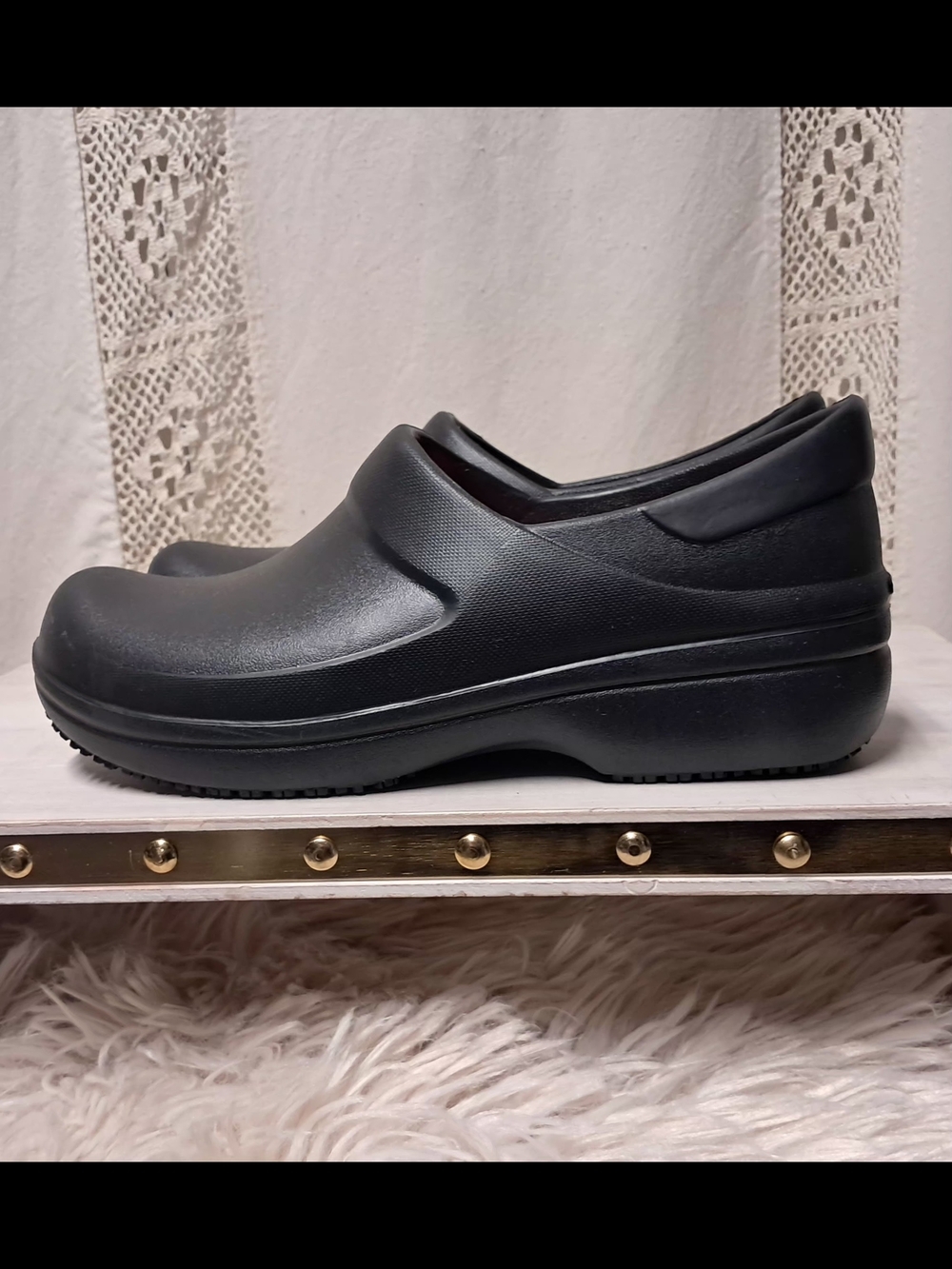 Crocs Women's Neria Pro II Work Clogs - Black - Size 9 - Like New